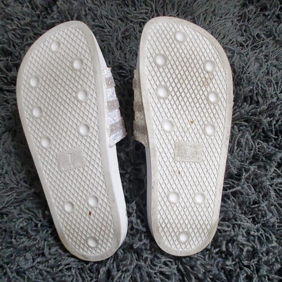 ADIDAS ADILETTE SANDAL - Picture 4 of 5